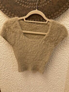 DAZY Fuzzy Crop top